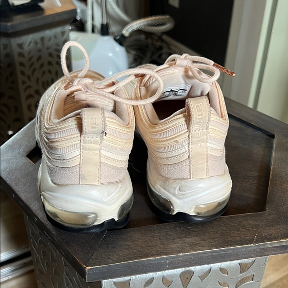 🛑 1 hour sale. Nike, Air Max 97, hemp, size 8, Beige w/Air Cushion Soles - Picture 4 of 8